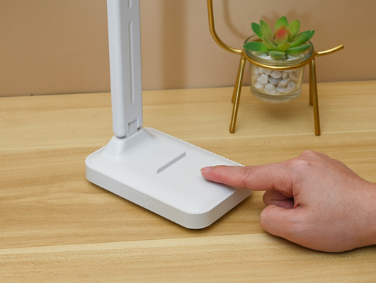 Đèn cảm ứng LED Đèn bên giường pin USB Đèn bàn đọc di động Cho phòng khách