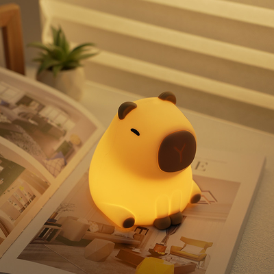 Creative Capybara LED Night Light Cute Silicone Bedside Table Lamp For Kids' Room Smart Home Gift (Thiếu đèn LED sáng đêm)