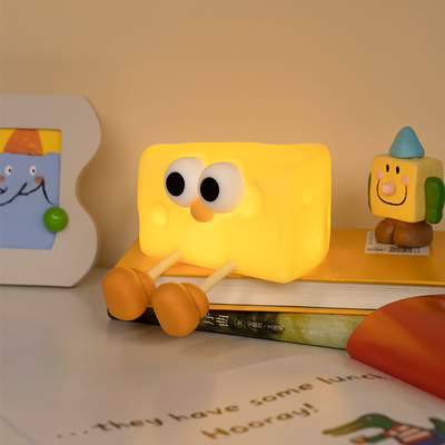 Trung Quốc Nhà máy thiết kế hiện đại USB sợi silicone trẻ em đèn đêm đèn nhà thông minh với một thiết kế phô mai cho phòng ngủ cô gái