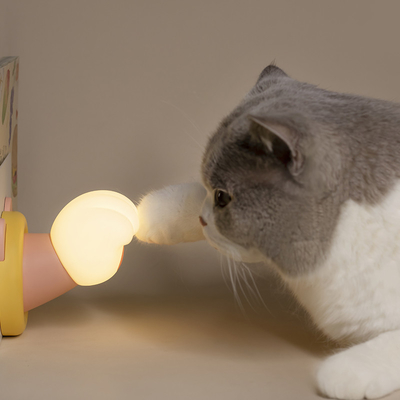 Cat Claw sáng tạo Night Light sạc USB quà sinh nhật dễ thương và dễ thương thực tế cô gái quà silicone Patting Light