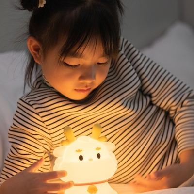 LED USB sạc lại Dimming Dragon Touch phim hoạt hình đồ trang trí phòng ngủ dễ thương silicone baby loung Table Lamp Night Light