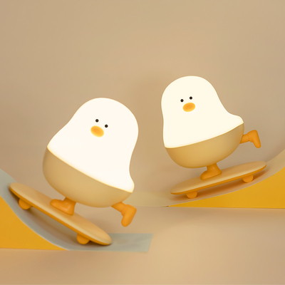 Modern Rechargeable LED Skateboard Chicken Night Lamp ABS Bedroom Desktop Decor With Touch Power quà lễ hội cho người ngủ