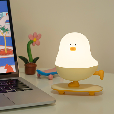 Modern Rechargeable LED Skateboard Chicken Night Lamp ABS Bedroom Desktop Decor With Touch Power quà lễ hội cho người ngủ