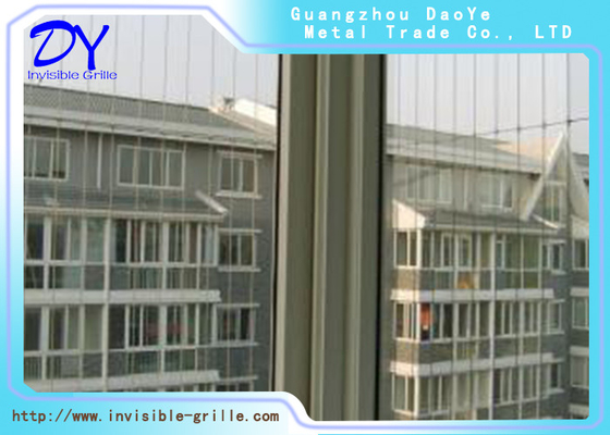 Độ dày 1.5mm Lưới tản nhiệt vô hình ban công Chống tia cực tím mạnh mẽ